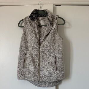 Thread & Supply Women's Fleece Vest - Light Gray